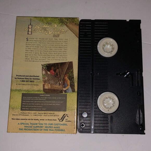 Lot of 2 VHS Movies - The Butter Cream Gang & "The Secret of Treasure Mountain" - Picture 3 of 6